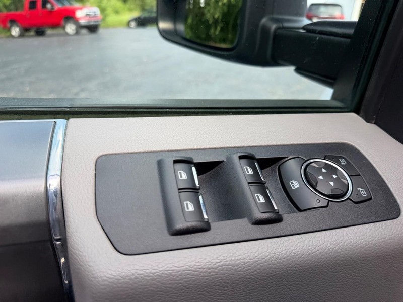 Ford F-150 Vehicle Image 15