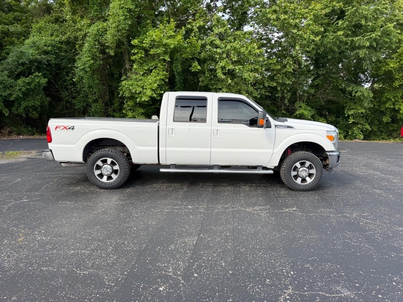 Ford Super Duty F-250 SRW Vehicle Image 02