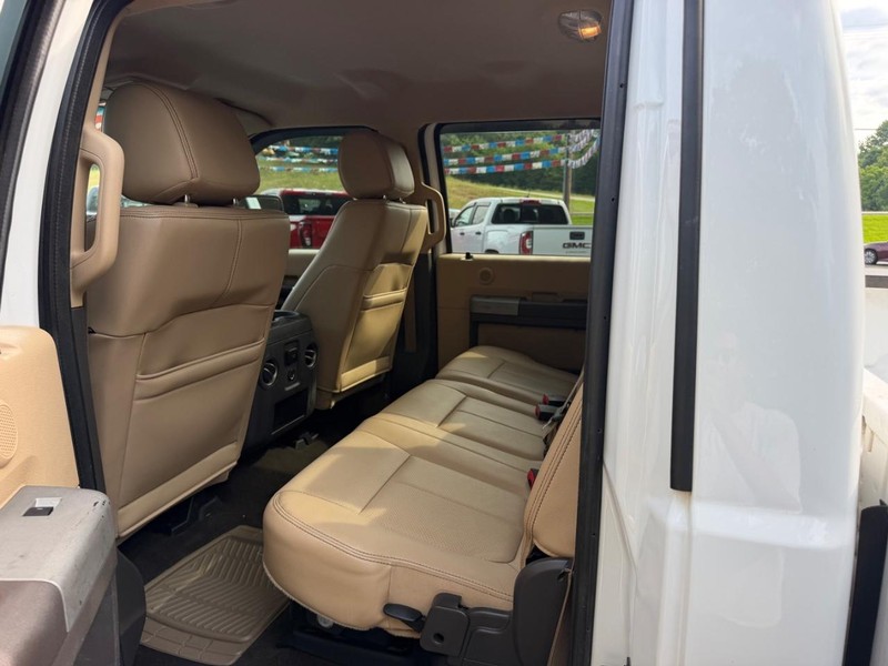 Ford Super Duty F-250 SRW Vehicle Image 07