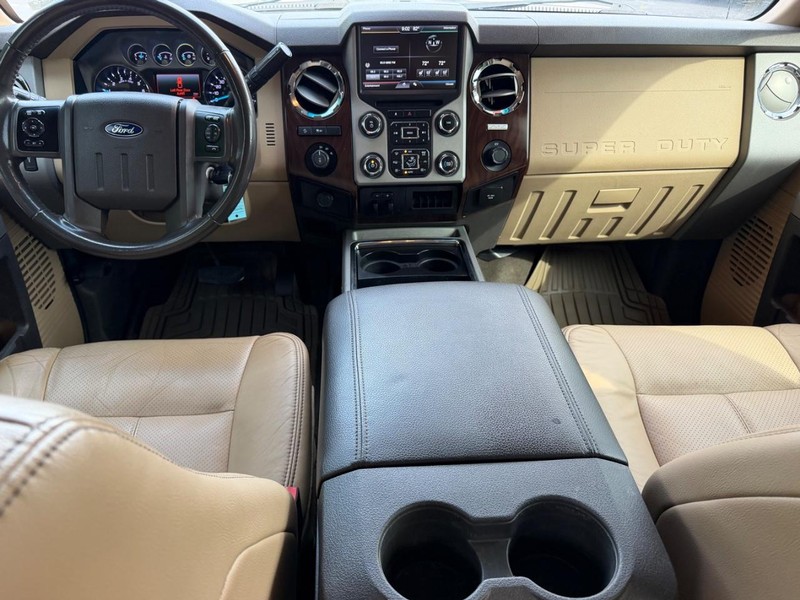 Ford Super Duty F-250 SRW Vehicle Image 08