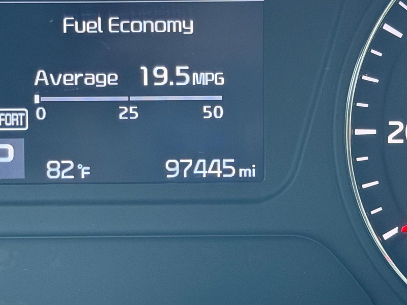 Kia Sorento Vehicle Image 19