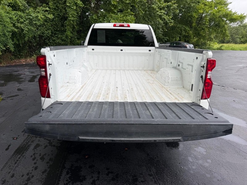 Chevrolet Silverado 1500 Vehicle Image 05