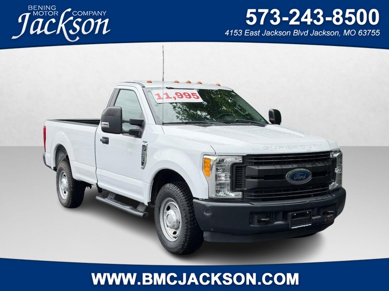Oxford White 2017 Ford F-250 Super Duty Pickup Truck 4X2 Automatic