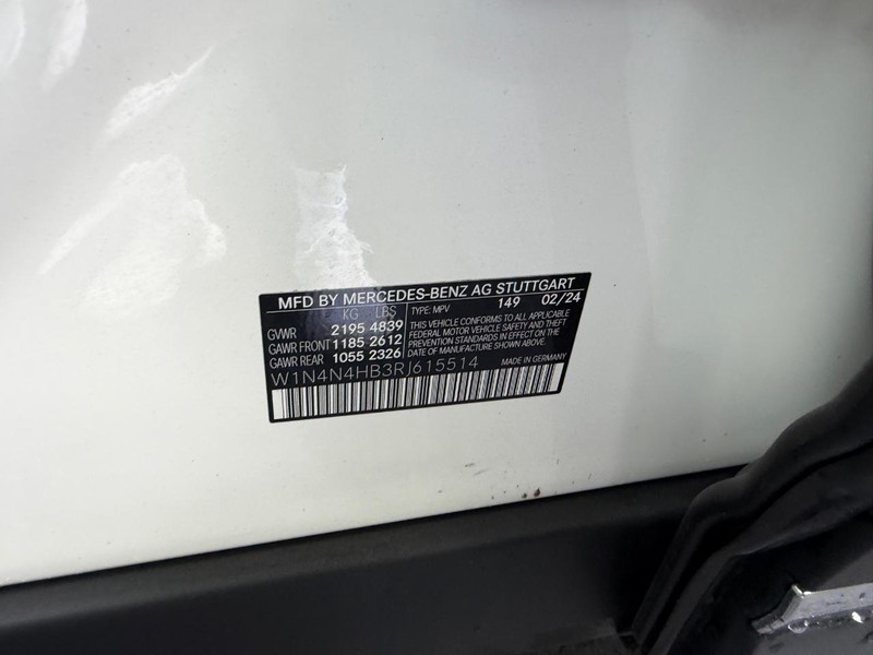 Mercedes-Benz GLA Vehicle Image 22