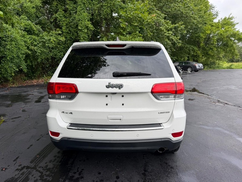 Jeep Grand Cherokee Vehicle Image 04