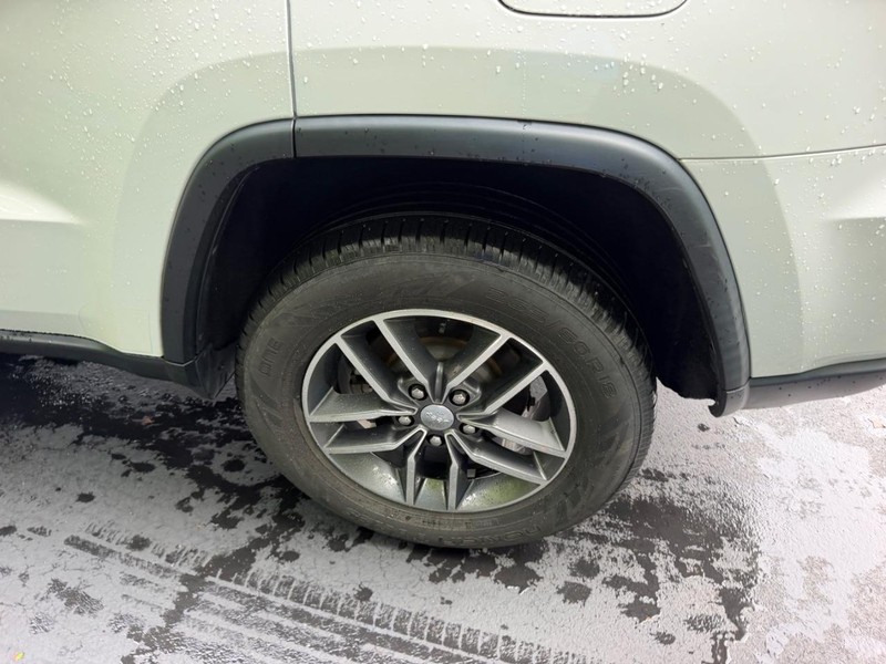 Jeep Grand Cherokee Vehicle Image 07