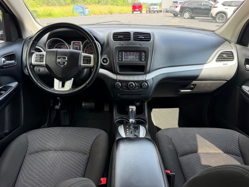 Dodge Journey Vehicle Image 10