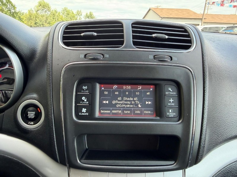 Dodge Journey Vehicle Image 14