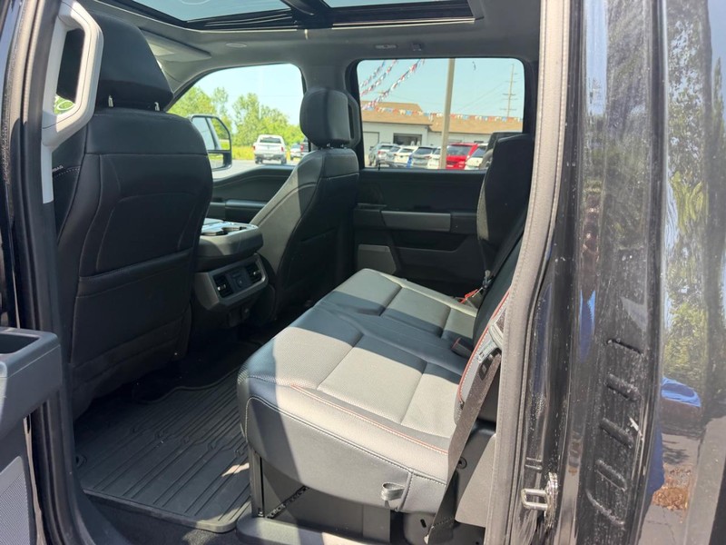 Ford Super Duty F-250 SRW Vehicle Image 07