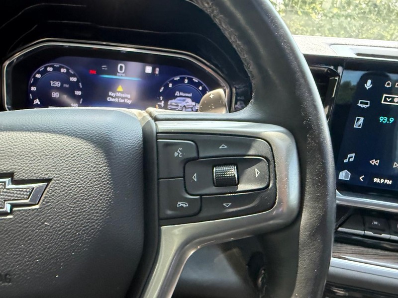 Chevrolet Silverado 1500 Vehicle Image 12
