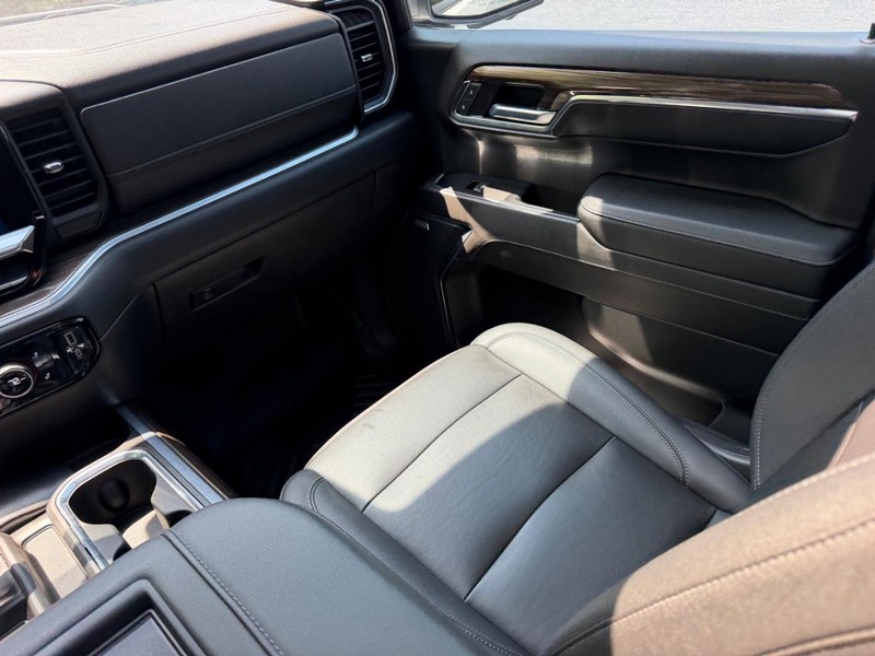 Chevrolet Silverado 1500 Vehicle Image 16