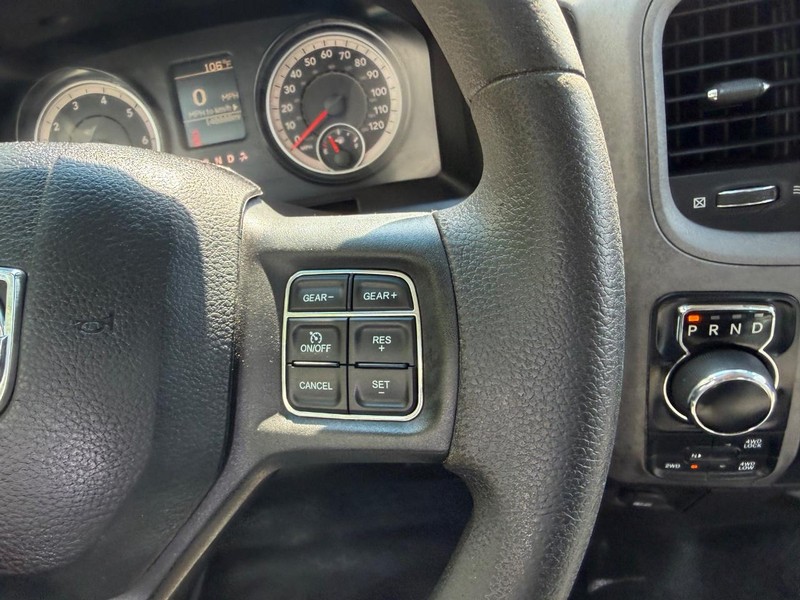 Ram 1500 Classic Vehicle Image 11