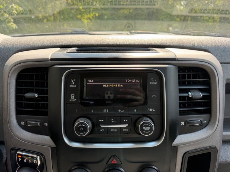 Ram 1500 Classic Vehicle Image 12
