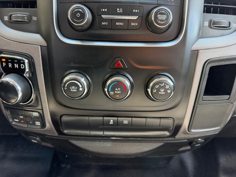 Ram 1500 Classic Vehicle Image 13