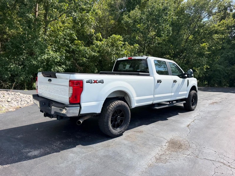 Ford Super Duty F-250 SRW Vehicle Image 03