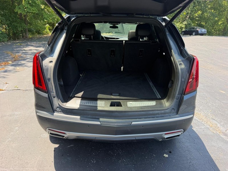 Cadillac XT5 Vehicle Image 05