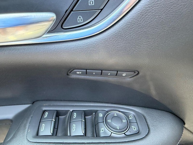 Cadillac XT5 Vehicle Image 19