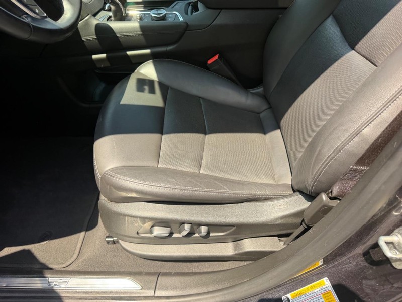 Cadillac XT5 Vehicle Image 20