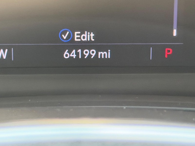 Cadillac XT5 Vehicle Image 21