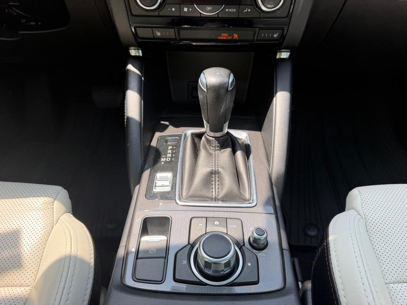 Mazda CX-5 Vehicle Image 15