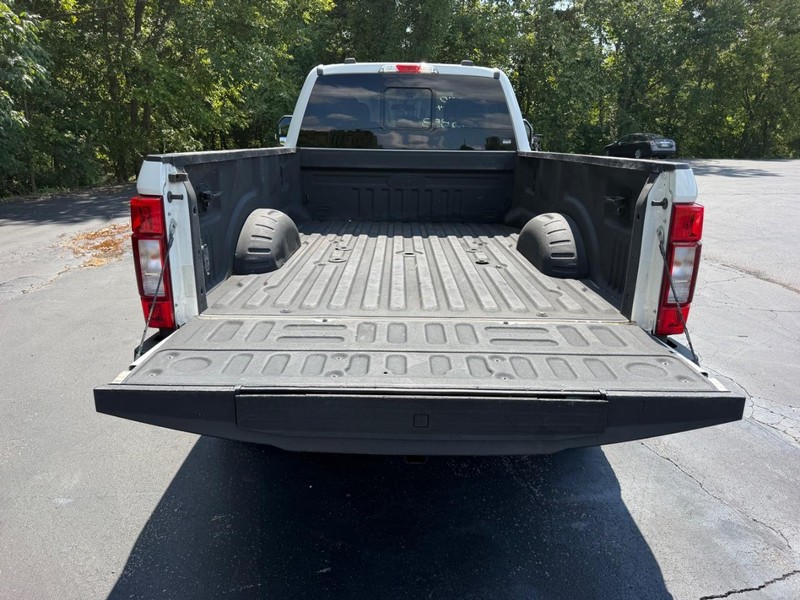 Ford Super Duty F-250 SRW Vehicle Image 05