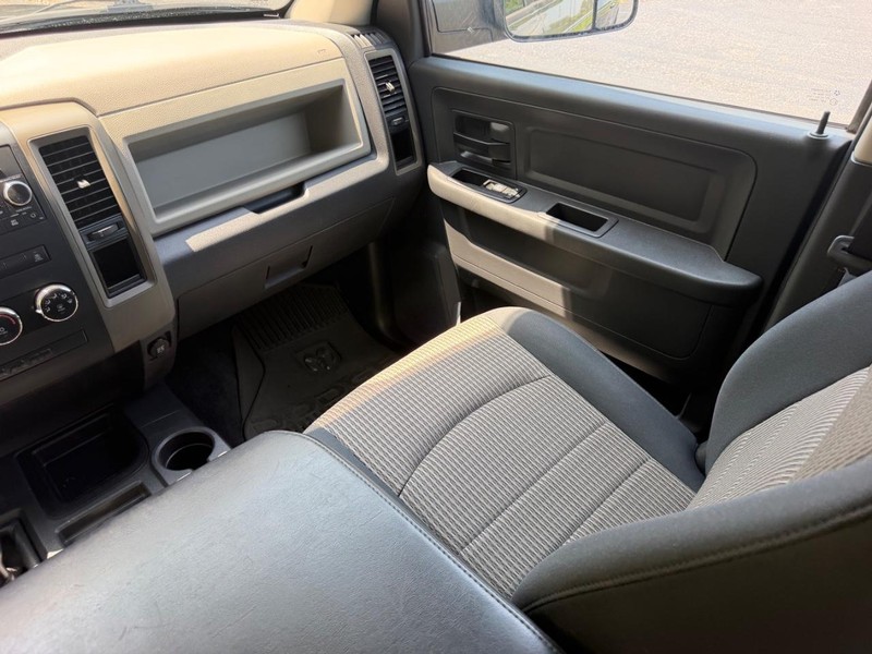Ram 2500 Vehicle Image 14