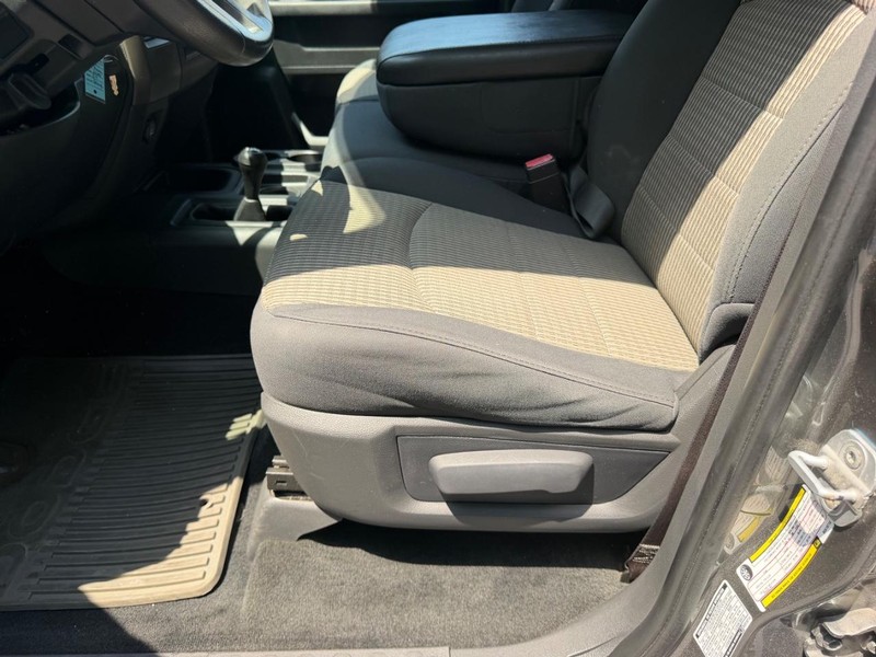 Ram 2500 Vehicle Image 16