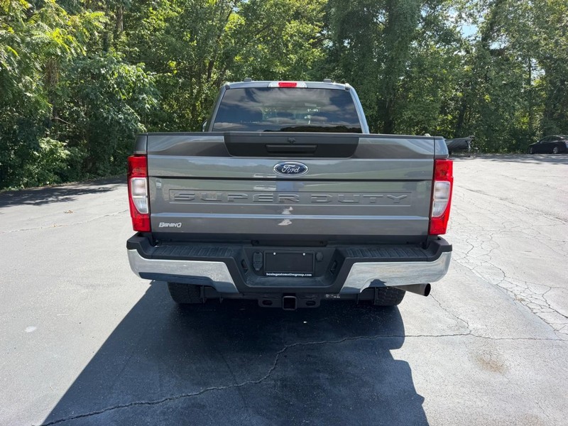 Ford Super Duty F-250 SRW Vehicle Image 04