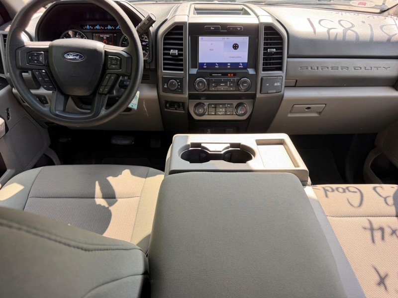 Ford Super Duty F-250 SRW Vehicle Image 08