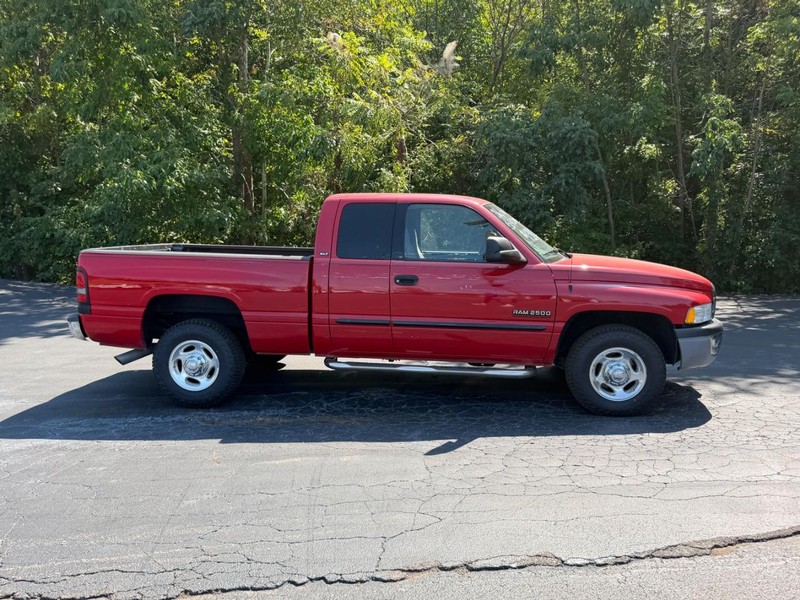 Dodge Ram 2500 Vehicle Image 02