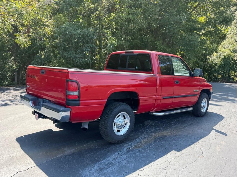 Dodge Ram 2500 Vehicle Image 03