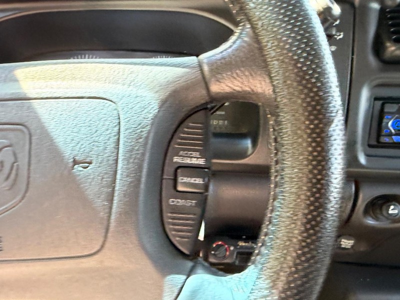 Dodge Ram 2500 Vehicle Image 11