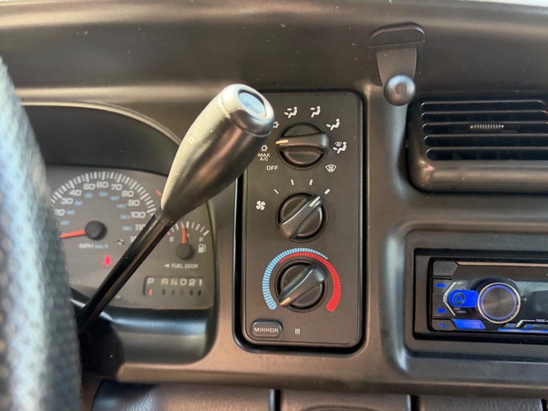 Dodge Ram 2500 Vehicle Image 13