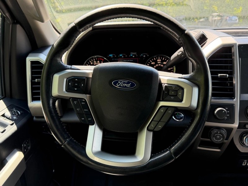 Ford F-150 Vehicle Image 09