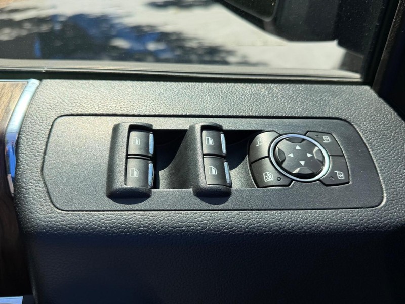 Ford F-150 Vehicle Image 15