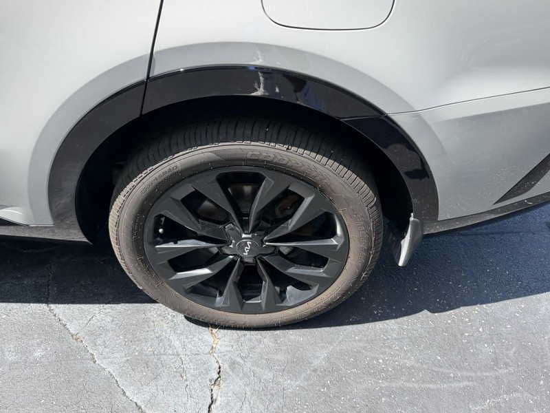 Kia Sorento Vehicle Image 07
