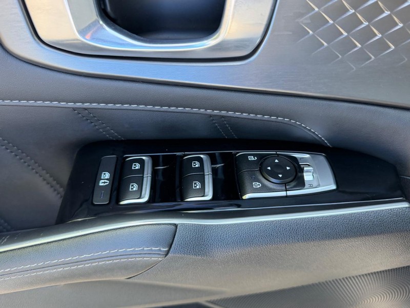 Kia Sorento Vehicle Image 19