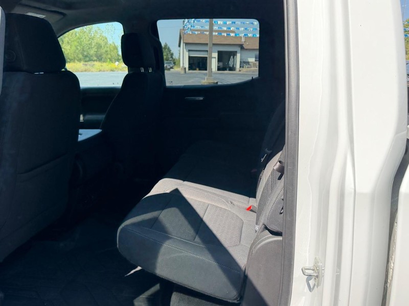 Chevrolet Silverado 1500 Vehicle Full-screen Gallery Image 07