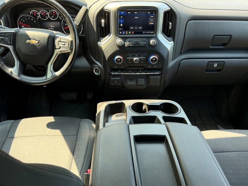 Chevrolet Silverado 1500 Vehicle Full-screen Gallery Image 08