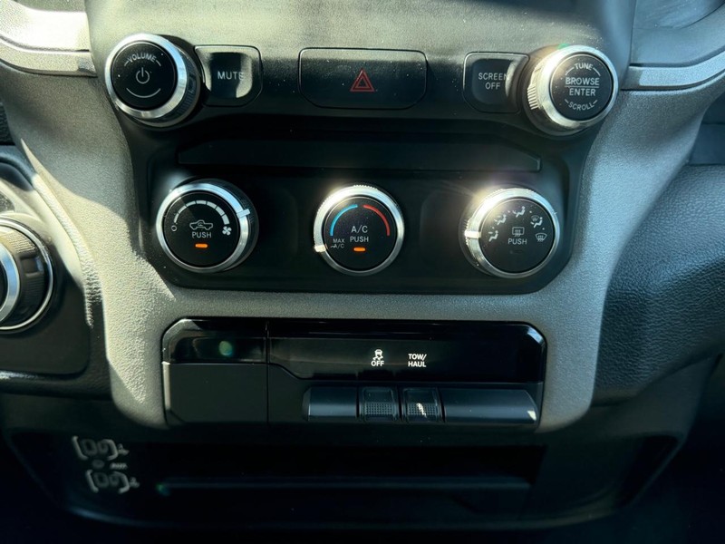 Ram 2500 Vehicle Image 13