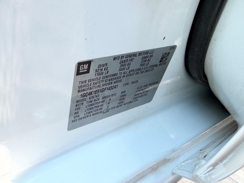 Chevrolet Silverado 3500HD Vehicle Full-screen Gallery Image 22