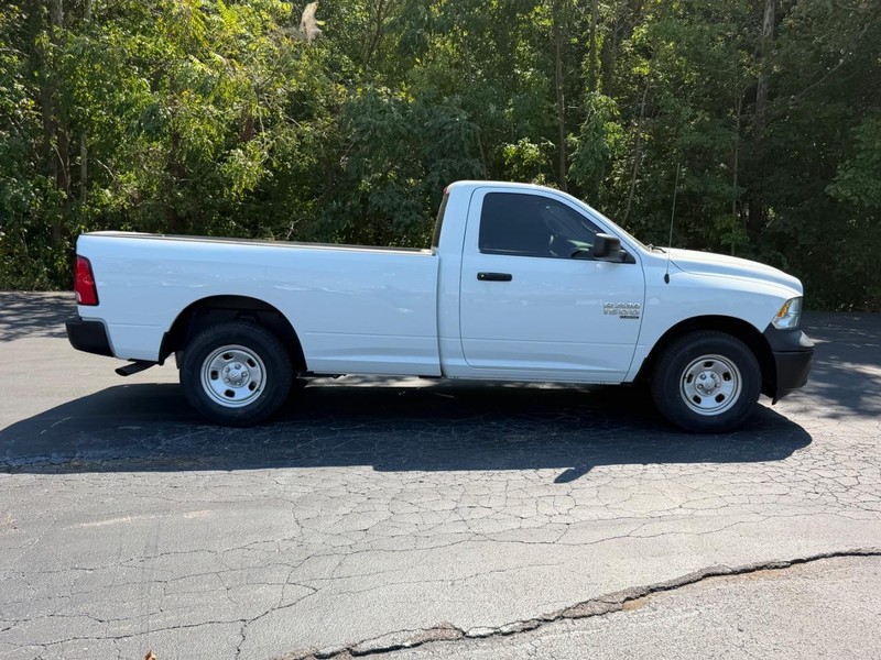 Ram 1500 Classic Vehicle Image 02