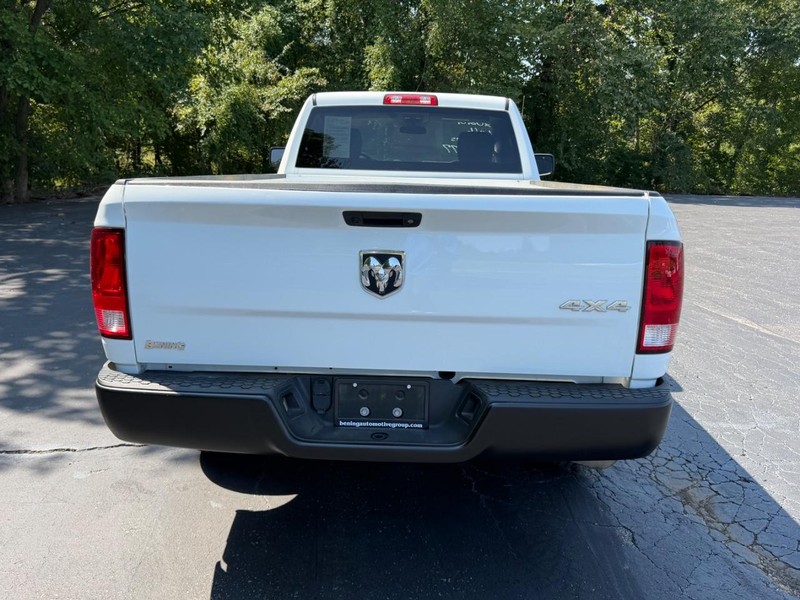Ram 1500 Classic Vehicle Image 04