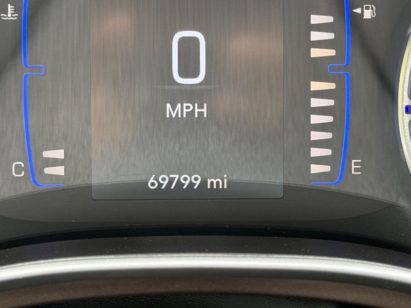 Chrysler Voyager Vehicle Image 21