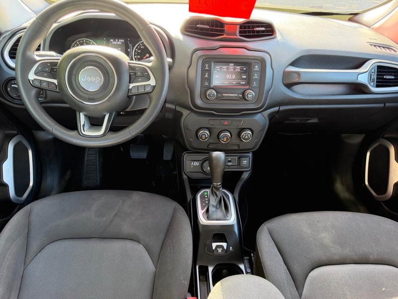 Jeep Renegade Vehicle Image 08