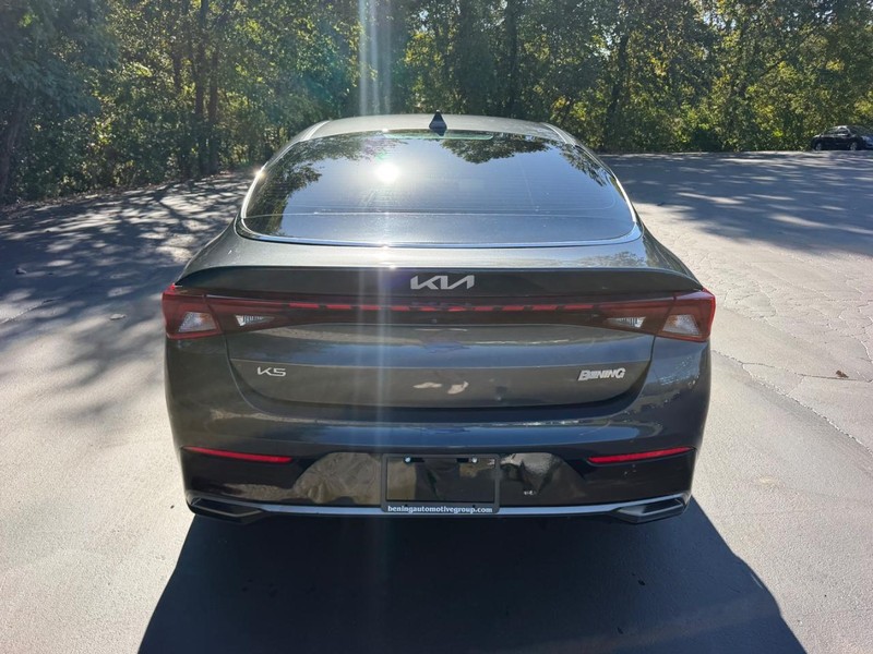 Kia K5 Vehicle Image 04