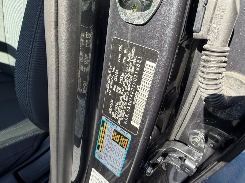 Kia K5 Vehicle Image 20
