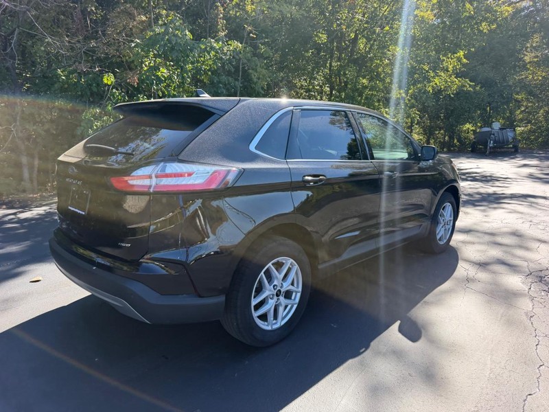 Ford Edge Vehicle Image 03
