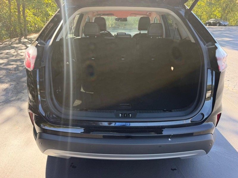 Ford Edge Vehicle Image 05