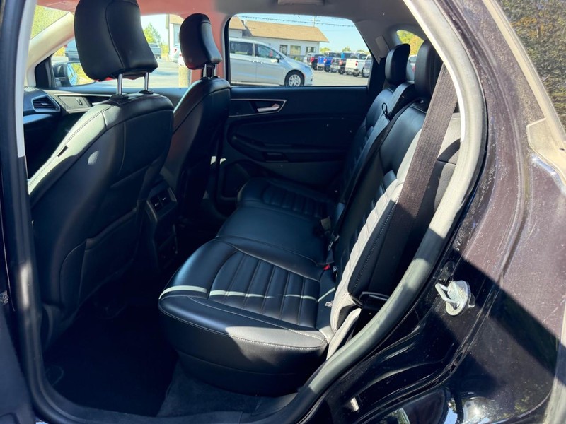 Ford Edge Vehicle Image 08